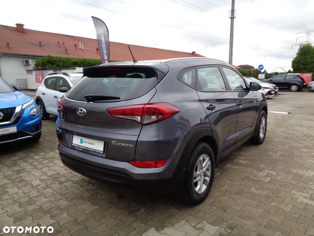 Hyundai Tucson 1.6 GDI BlueDrive Comfort 2WD - 9