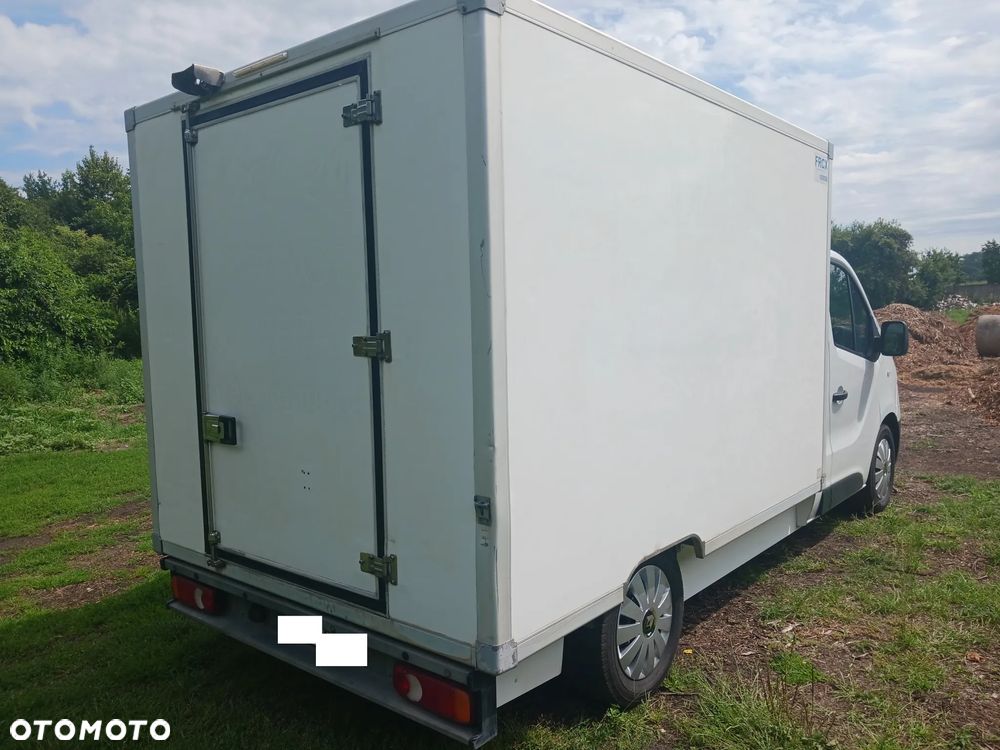 Renault Trafic III 2017r 198 tyś KLIMA Izoterma chłodnia Mroźnia Sklep Food Truck Agregat zasilanie 230V Trafik - 25