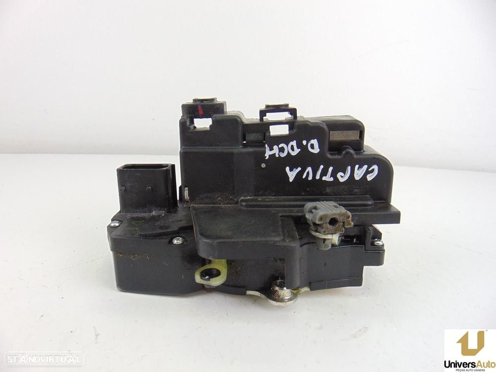 FECHADURA PORTA FRONTAL DIREITA CHEVROLET CAPTIVA 2008 -8 PIN - 4