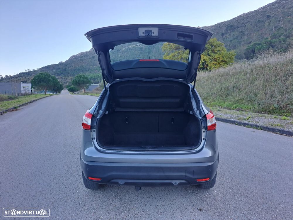 Nissan Qashqai 1.5 dCi DPF acenta - 29