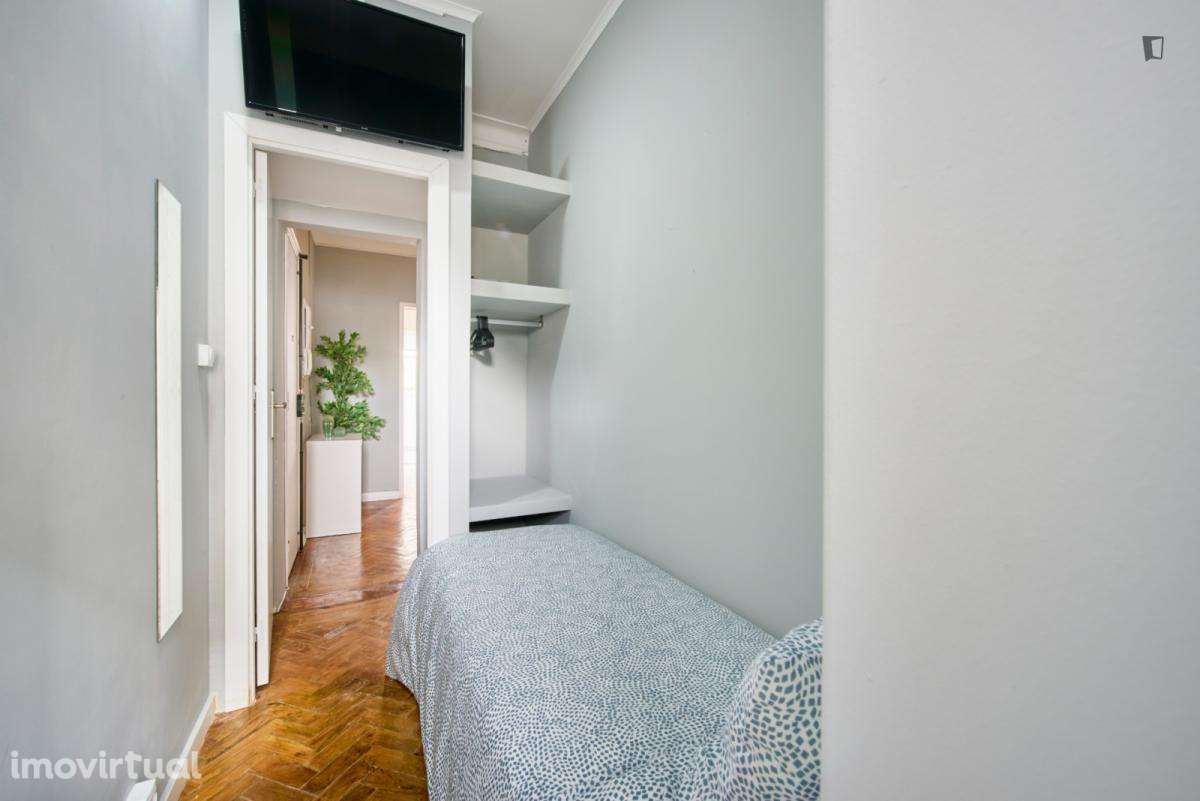 Quarto - localizado em Amadora Lisbon - Grande imagem: 5/29