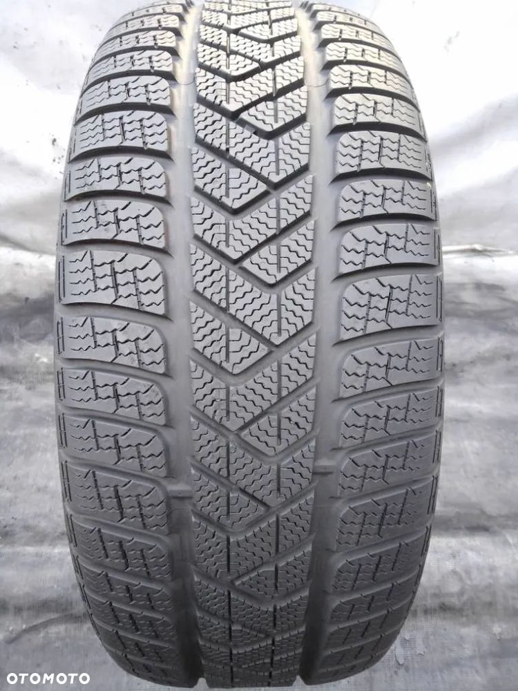 Pirelli Winter Sottozero 3 245/50 R18 100V 2024 7.5-8mm - 1