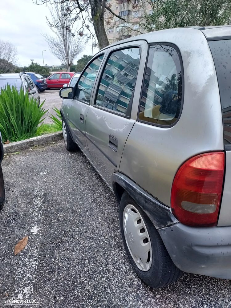 Opel Corsa 1.2 Joy - 2