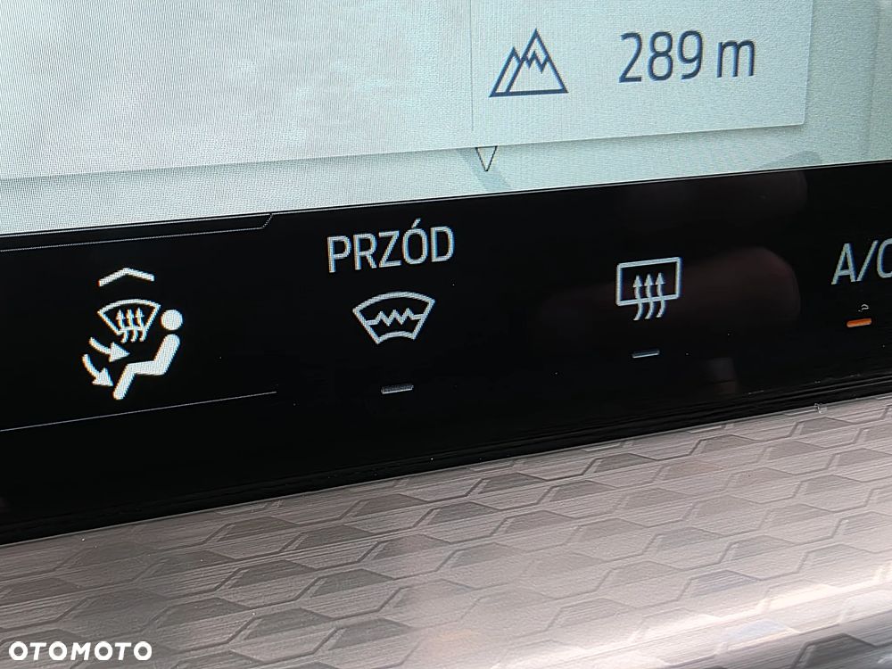 Ford Kuga 1.5 EcoBoost TITANIUM - 21
