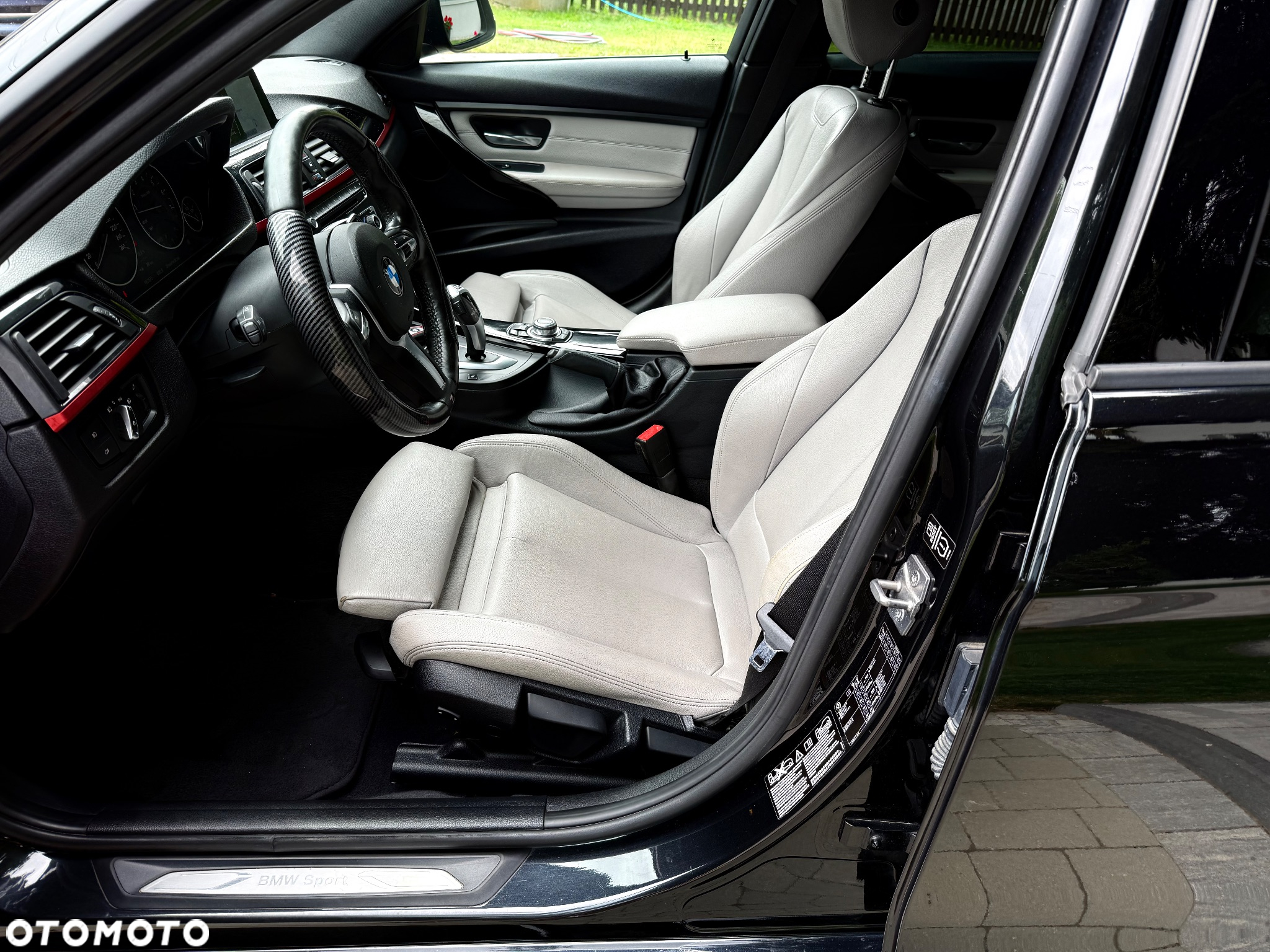 BMW Seria 3 320i xDrive Sport Line - 14