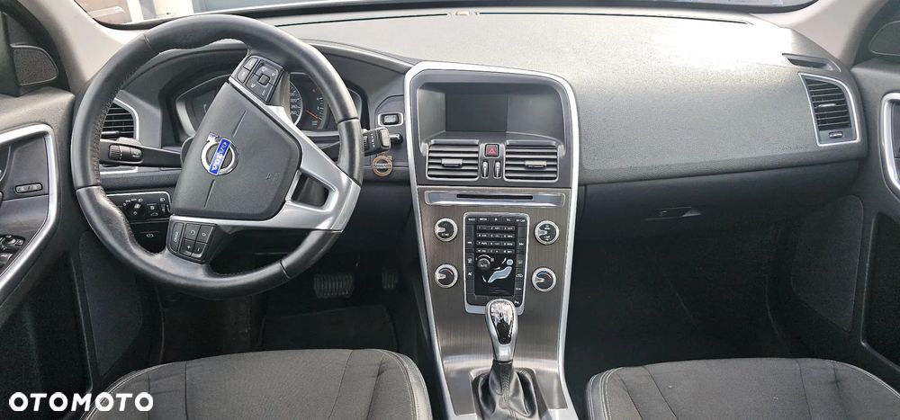 Volvo XC 60 - 6