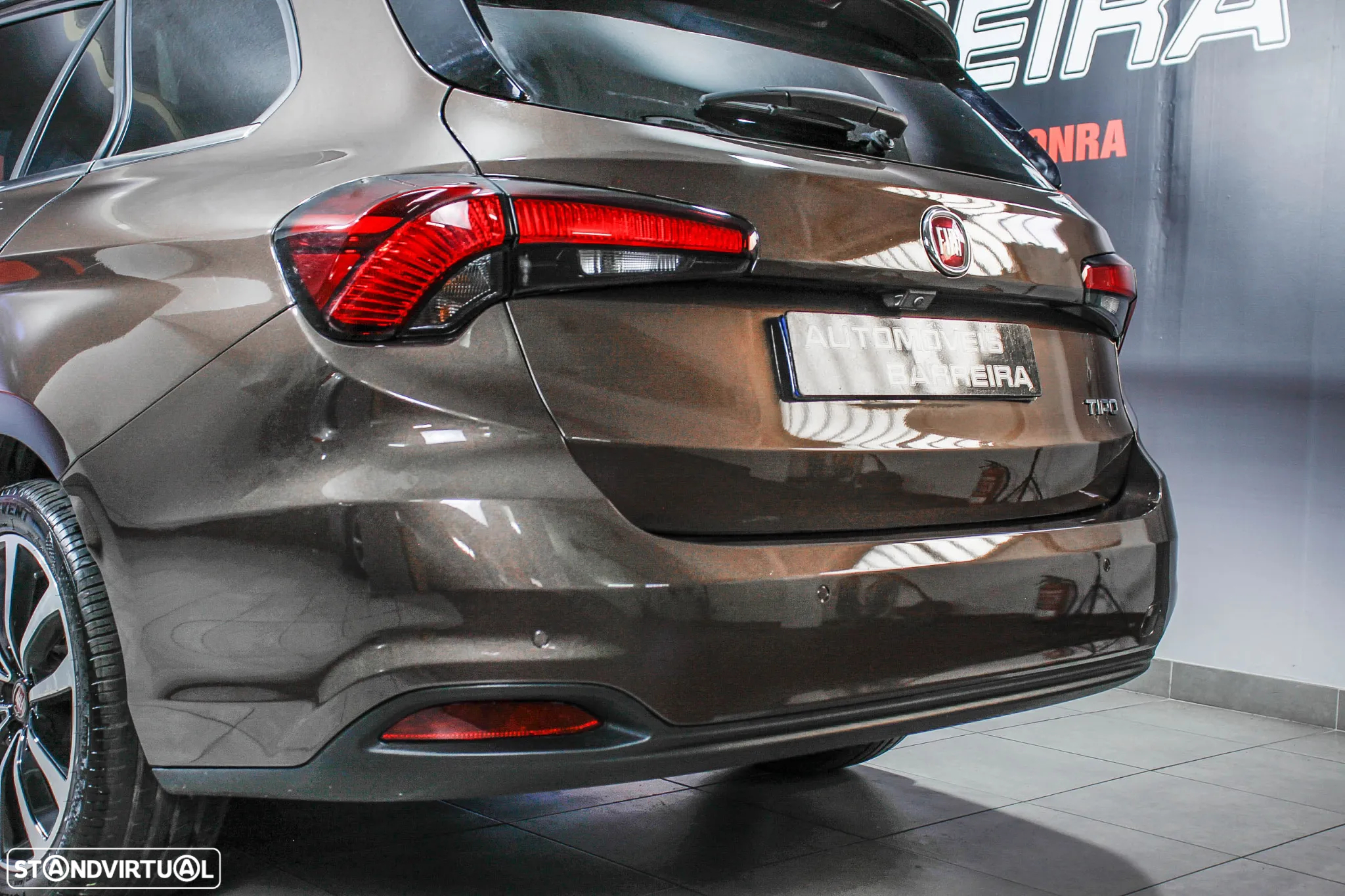 Fiat Tipo Station Wagon 1.6 M-Jet Lounge - 33