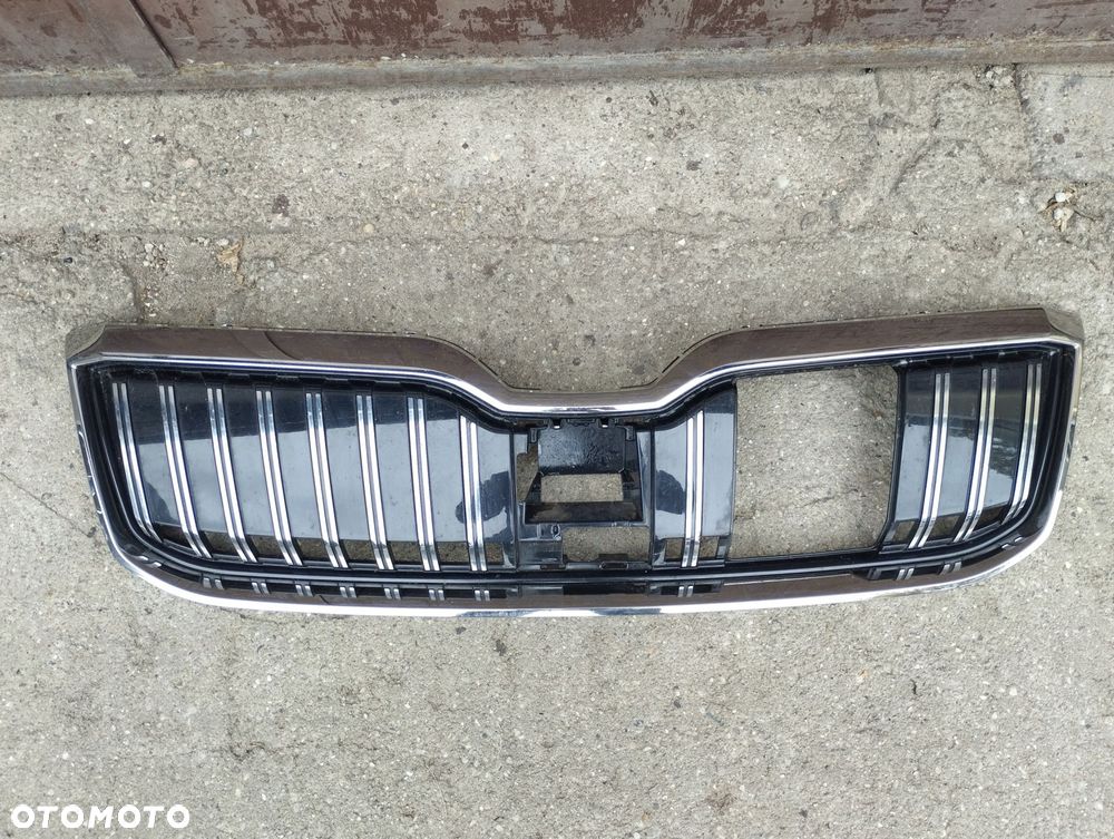 grill atrapa skoda superb iii 3 lift 2019-2024 3v0 - 1