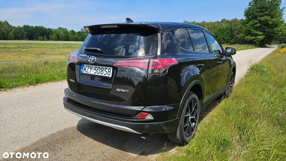 Toyota RAV4 2.0 D-4D Premium 4x2 - 19