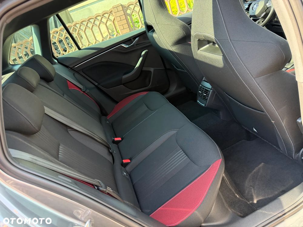 Skoda Kamiq 1.5 TSI Monte Carlo DSG - 31