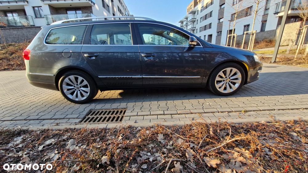 Volkswagen Passat 2.0 TDI DPF Sportline - 13