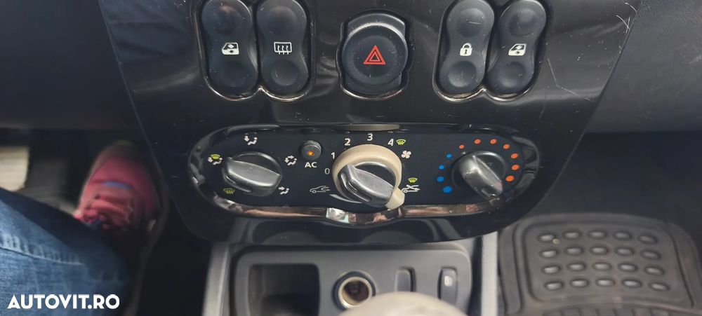 Dacia Duster 1.5 dCi 4x2 Prestige - 14