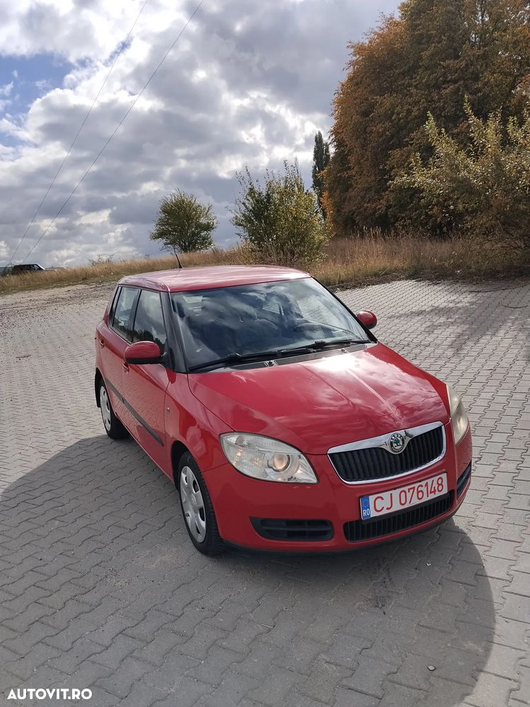 Skoda Fabia 2009 photo 2