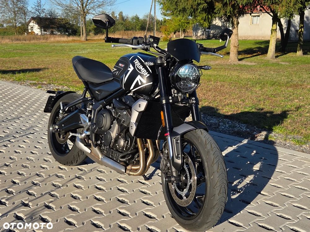 Triumph Trident - 1