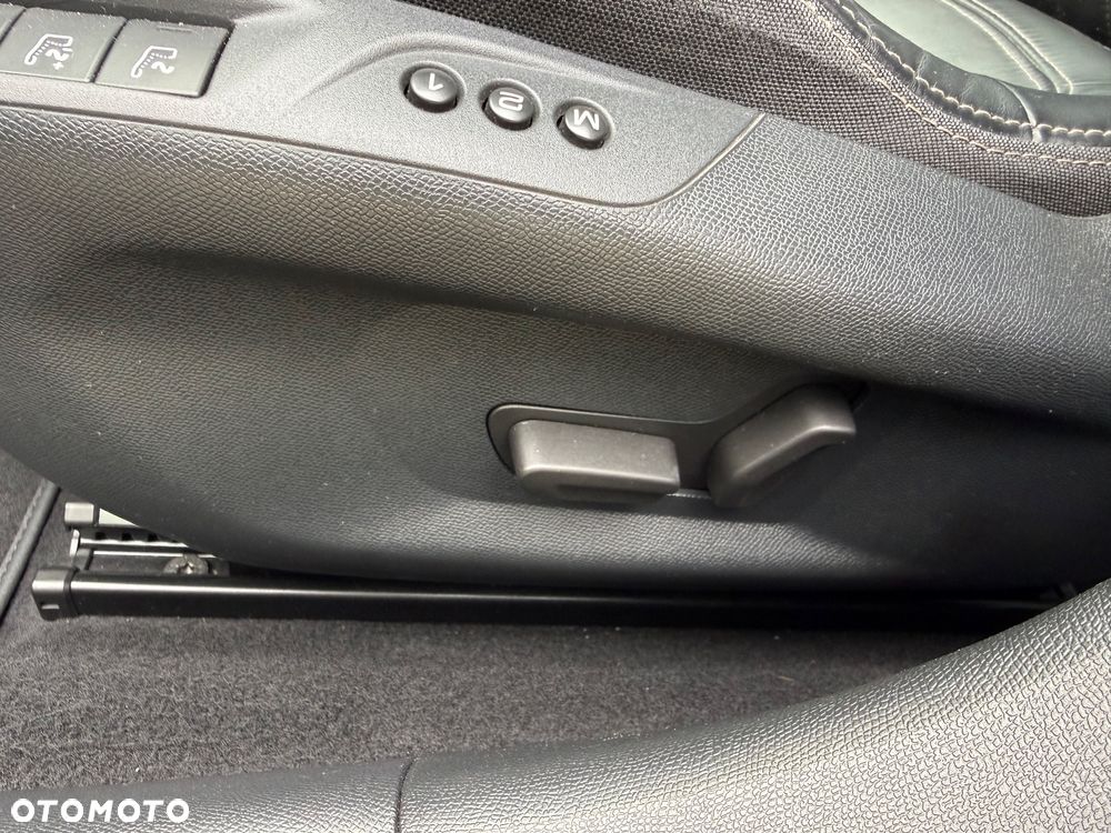 Peugeot 308 PureTech 130 GPF EAT8 Stop & Start Allure Pack - 19