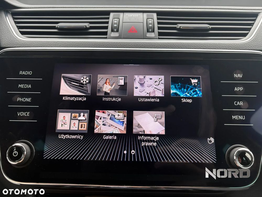 Skoda Superb 2.0 TSI DSG Style - 34