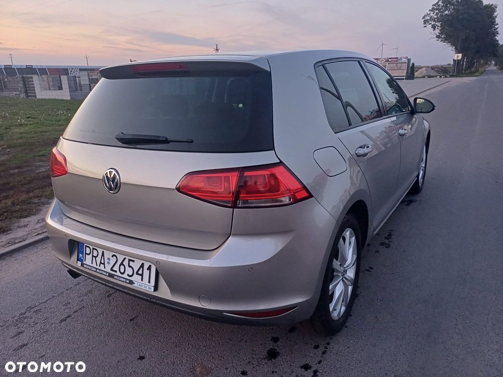 Volkswagen Golf - 4