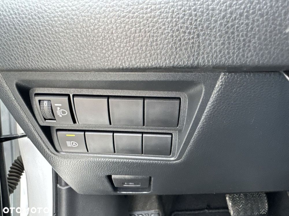 Toyota Yaris - 22
