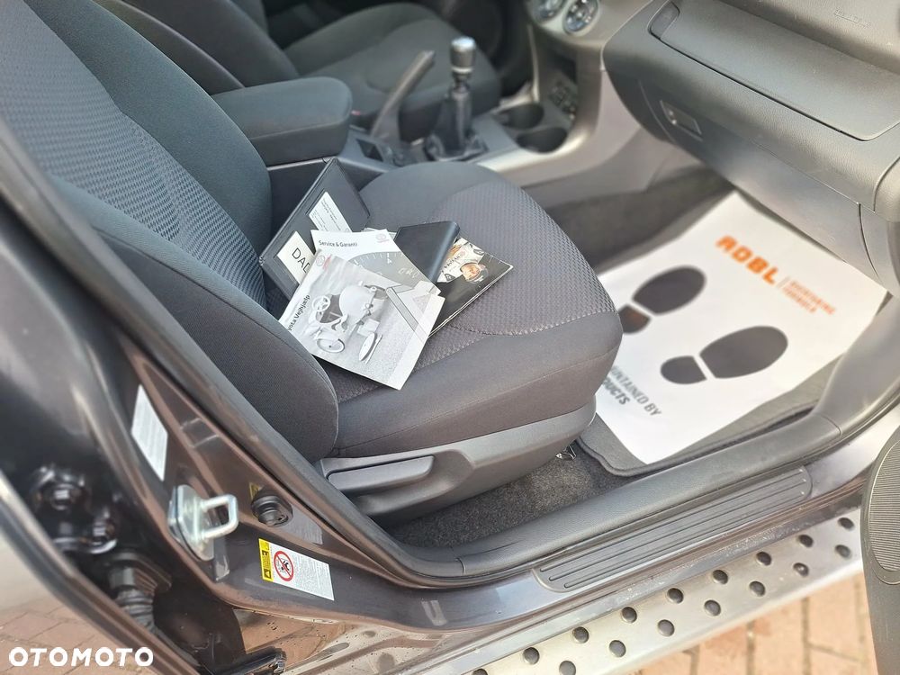 Toyota RAV4 2.2 D-4D 4x4 Comfort - 16