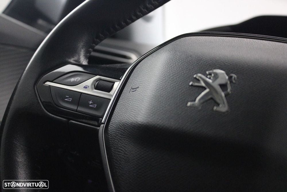 Peugeot 2008 1.5 BlueHDi Allure - 11
