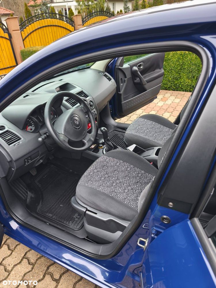 Renault Megane 1.5 dCi Confort Authentique - 12