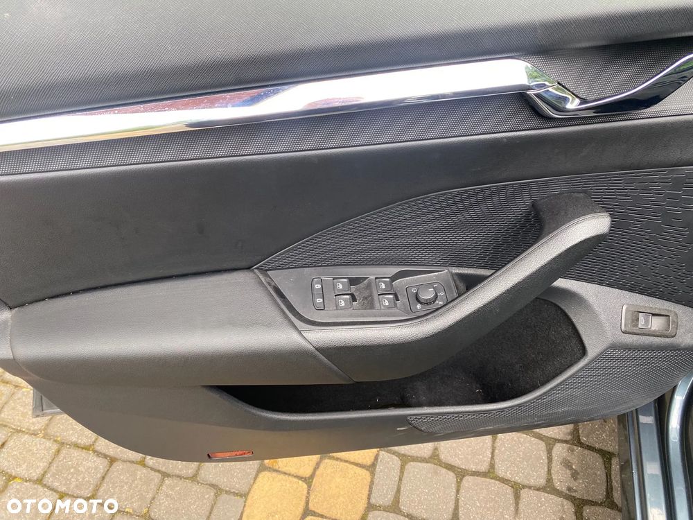 Skoda Octavia 2.0 TDI DSG Sport Edition - 16
