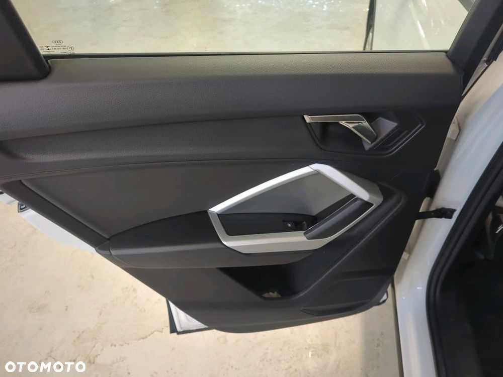 Audi Q3 35 TFSI mHEV Advanced S tronic - 22