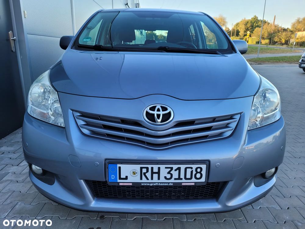 Toyota Verso 1.8 Executive - 17
