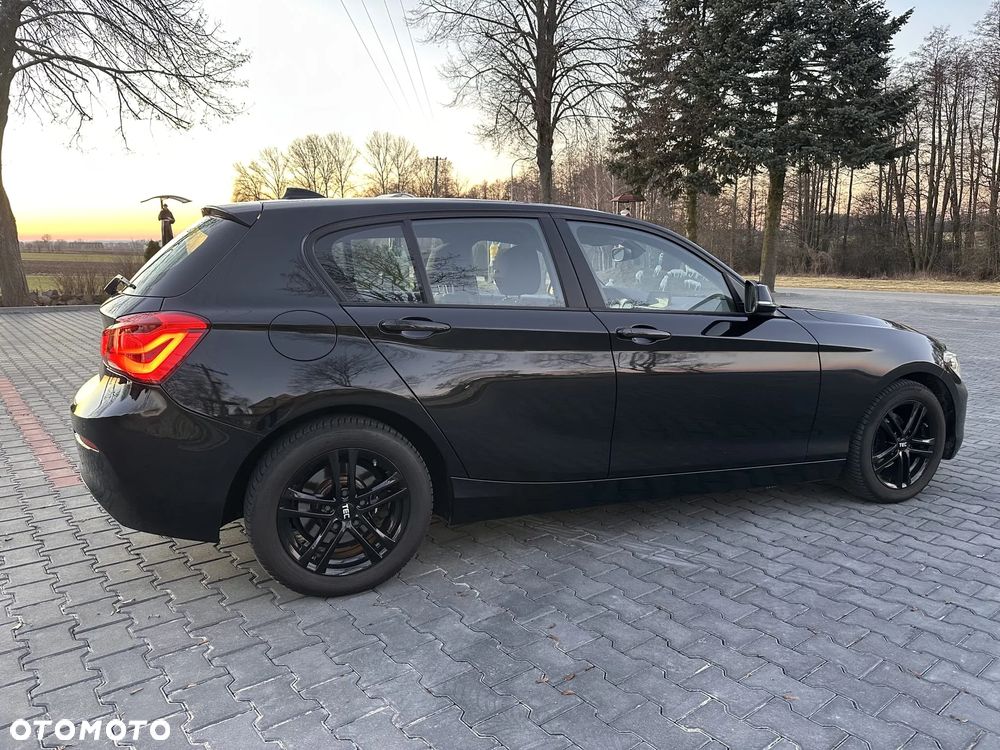 BMW Seria 1 116i - 6