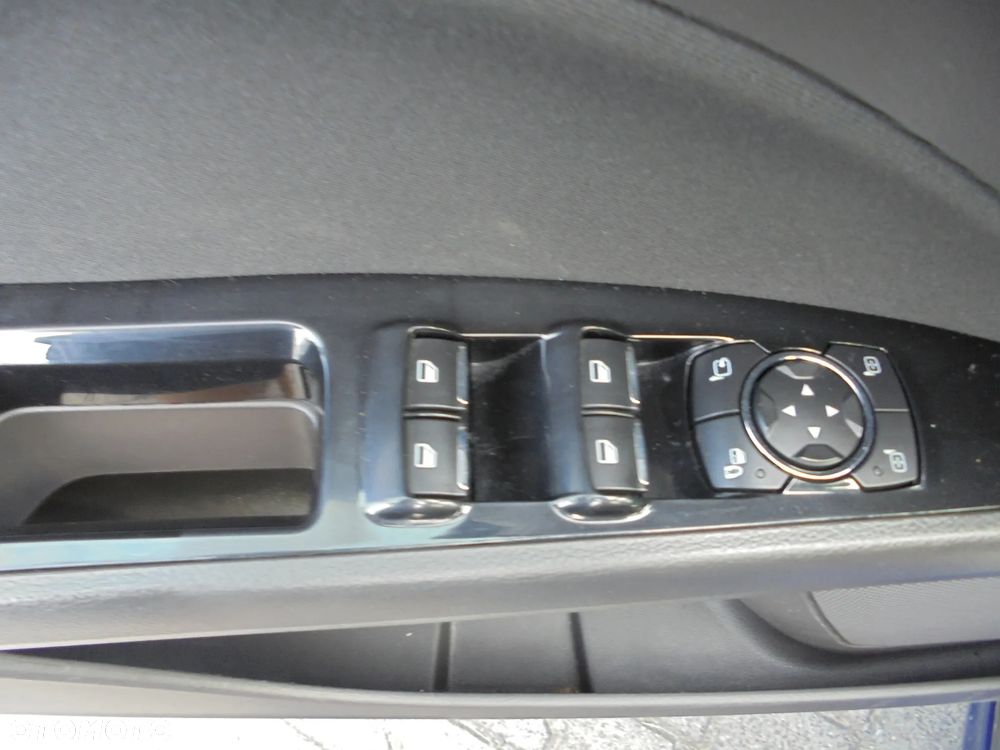 Ford Mondeo 2.0 TDCi Titanium PowerShift - 9
