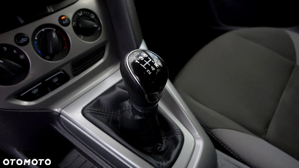 Ford Focus 1.6 Gold X (Edition) - 19