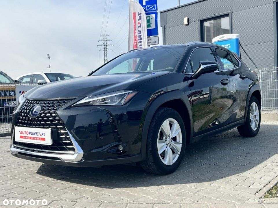 Lexus UX - 4