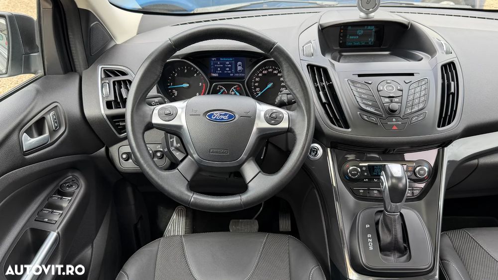 Ford Kuga 2.0 TDCi 4WD Powershift Titanium - 12