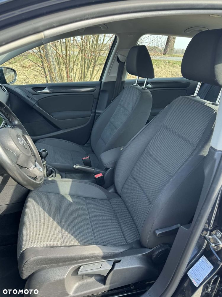 Volkswagen Golf 1.6 TDI DPF Comfortline - 8