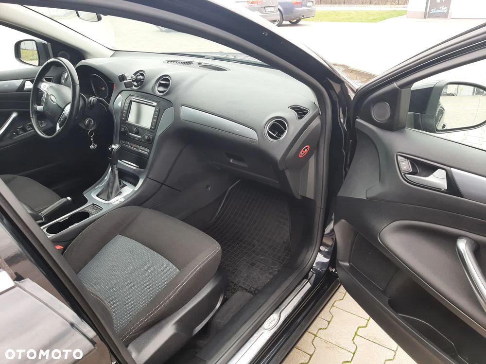 Ford Mondeo 2.0 TDCI Ambiente - 2