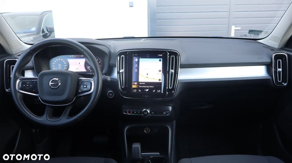 Volvo XC 40 B4 B AWD Momentum Pro - 10