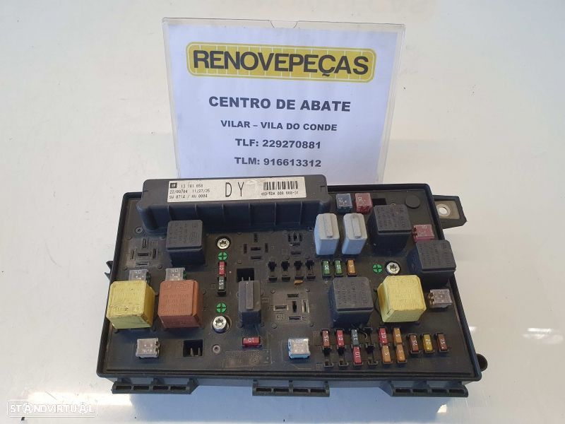 Caixa Fusiveis Opel Astra H (A04) - 1