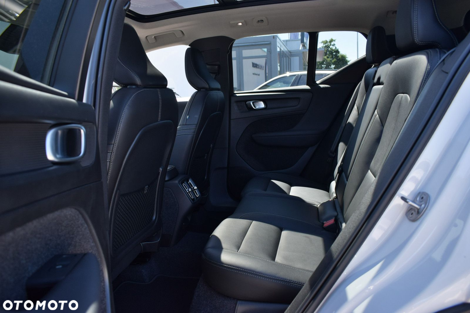 Volvo XC 40 - 24