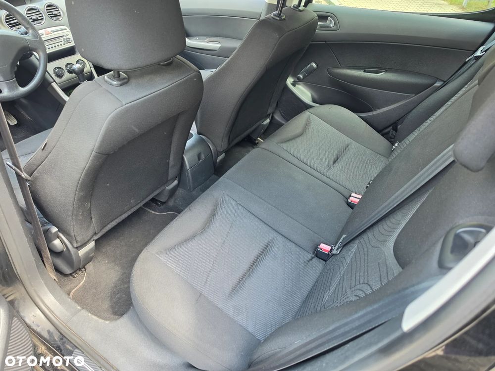 Peugeot 308 - 8