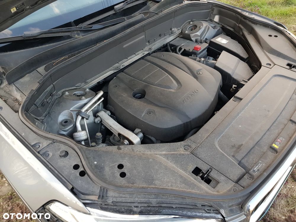 Volvo XC 90 D5 AWD Geartronic Momentum - 15