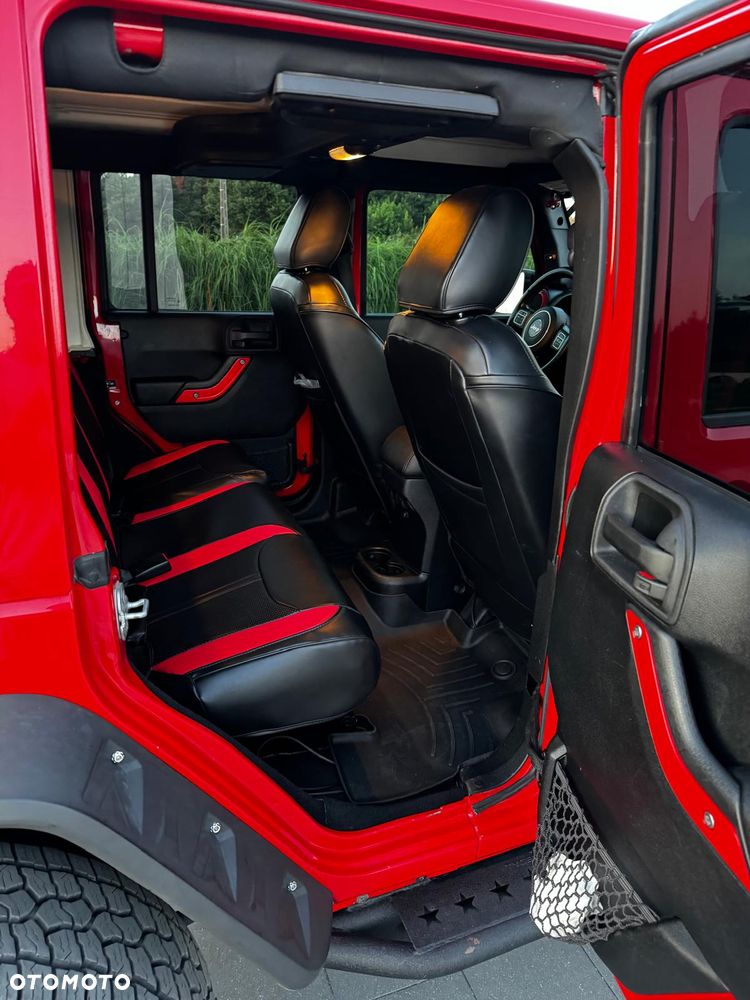 Jeep Wrangler 3.6 Unlim Sahara - 10