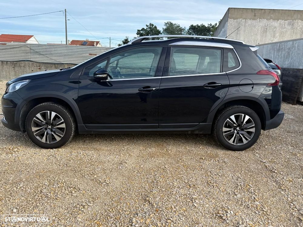 Peugeot 2008 1.2 PureTech Allure EAT6 - 4