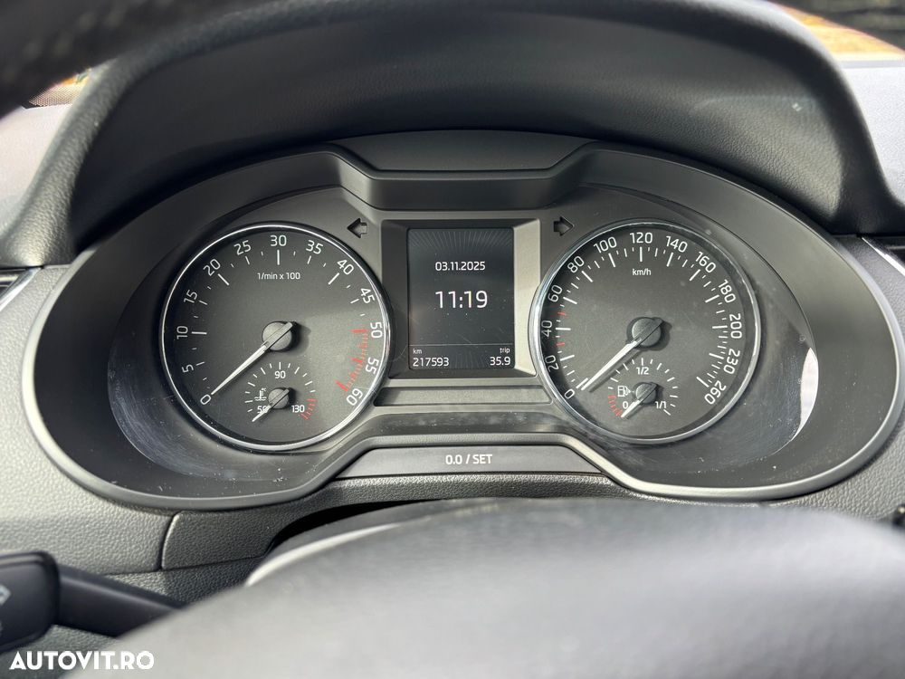 Skoda Octavia 2.0 TDI 4X4 STYLE - 3