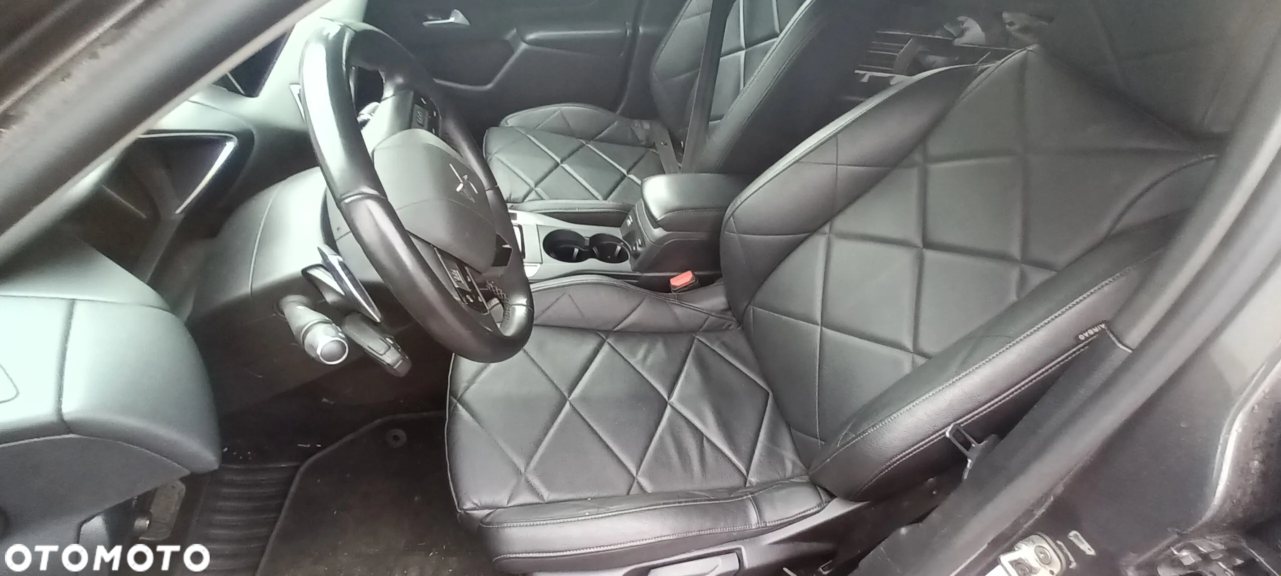 DS Automobiles DS 3 Crossback 1.2 PureTech Grand Chic - 27