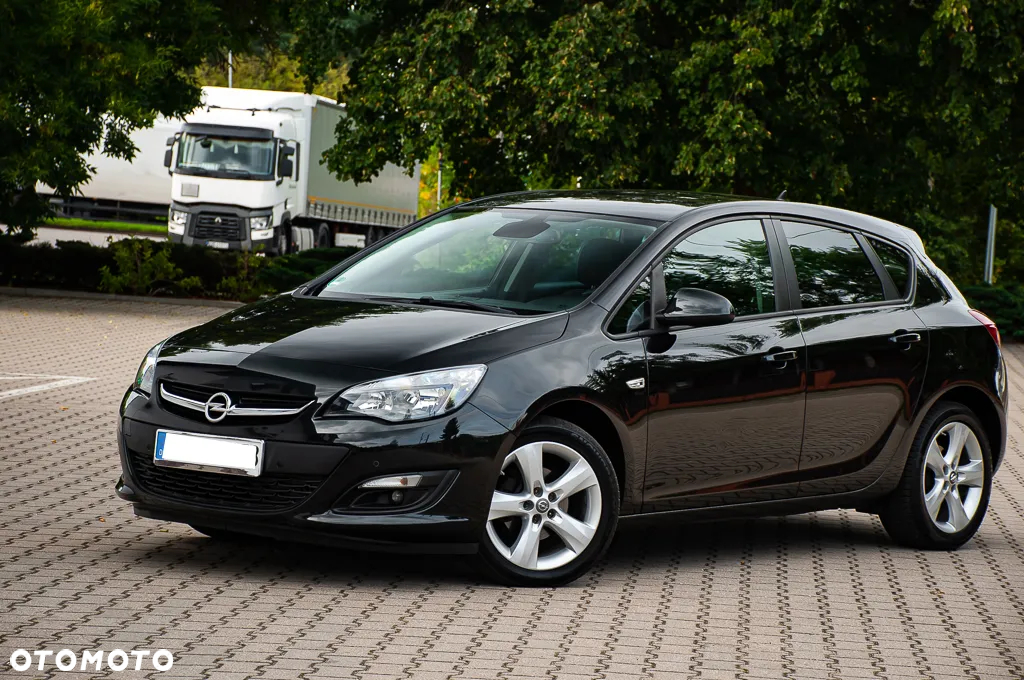 Opel Astra 1.4 Turbo Cosmo - 9