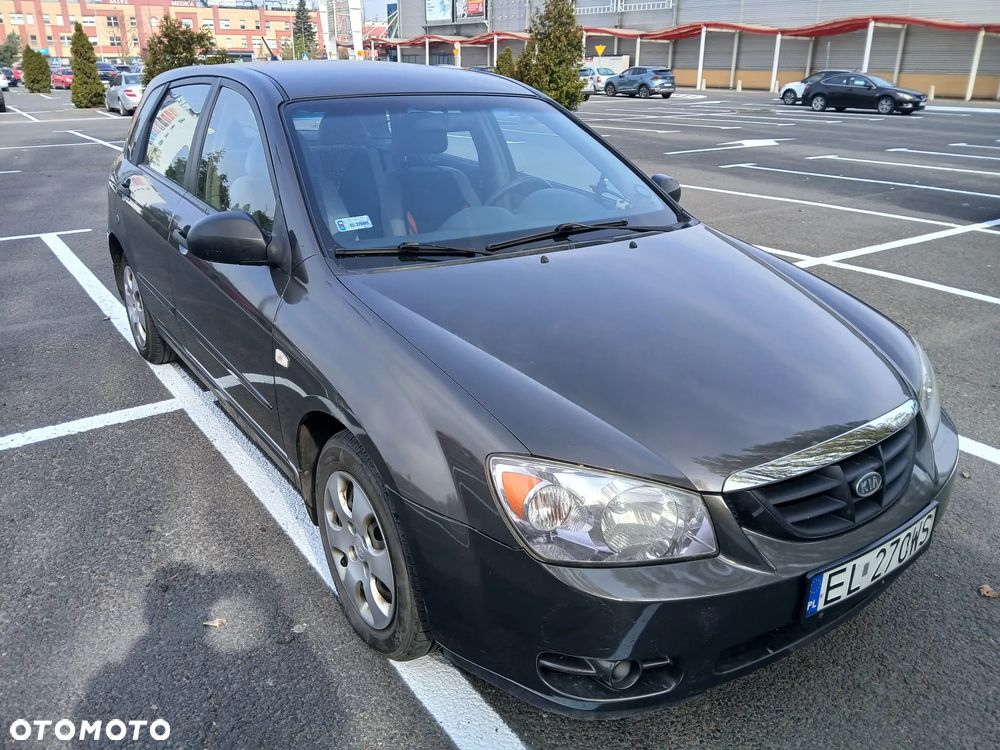Kia Cerato - 6