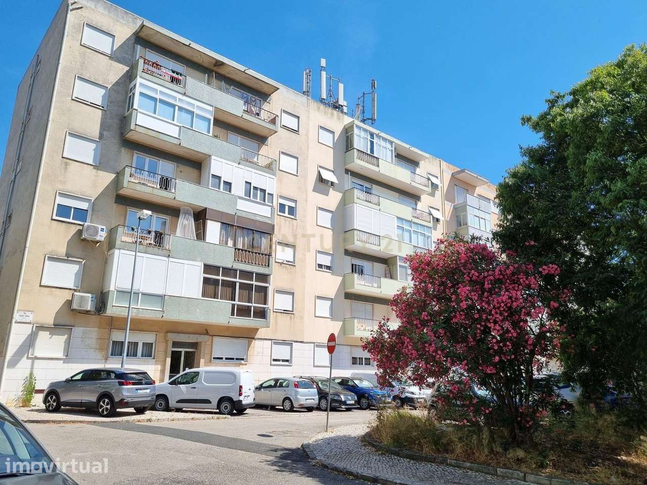 Apartamento Renovado T3 em Benfica, Lisboa - Grande imagem: 3/14