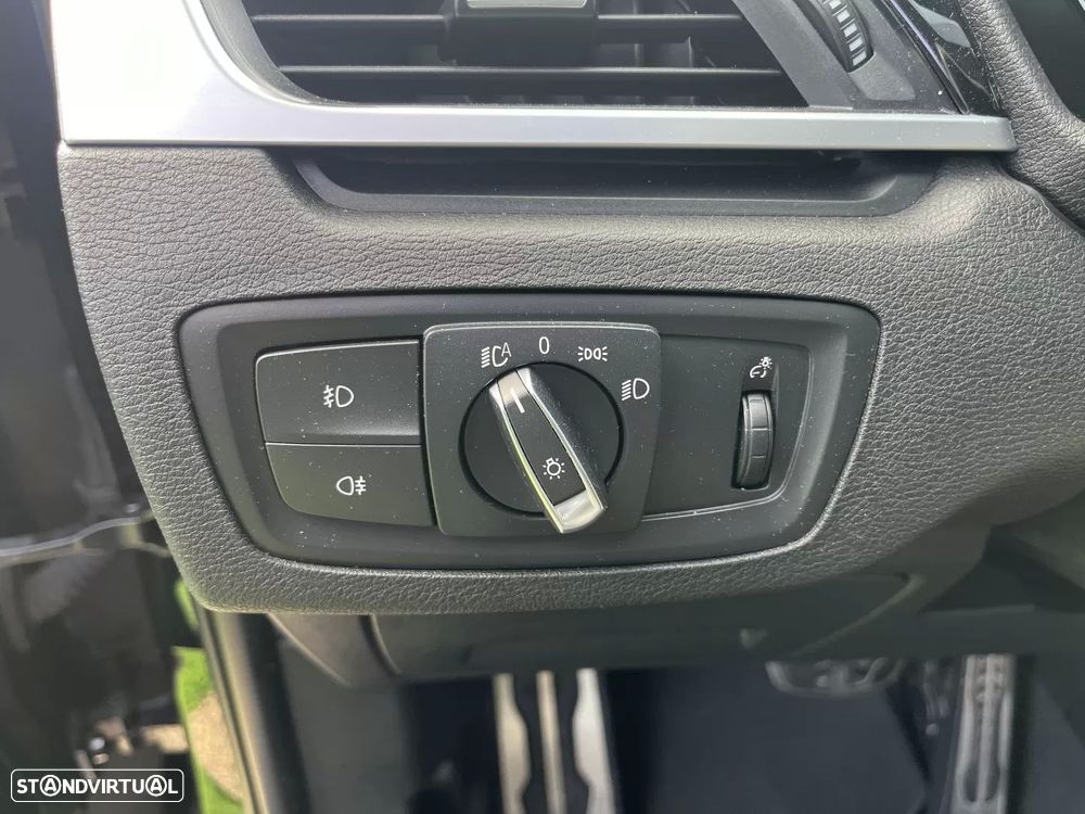 BMW X1 18 d sDrive Auto Line Sport - 21