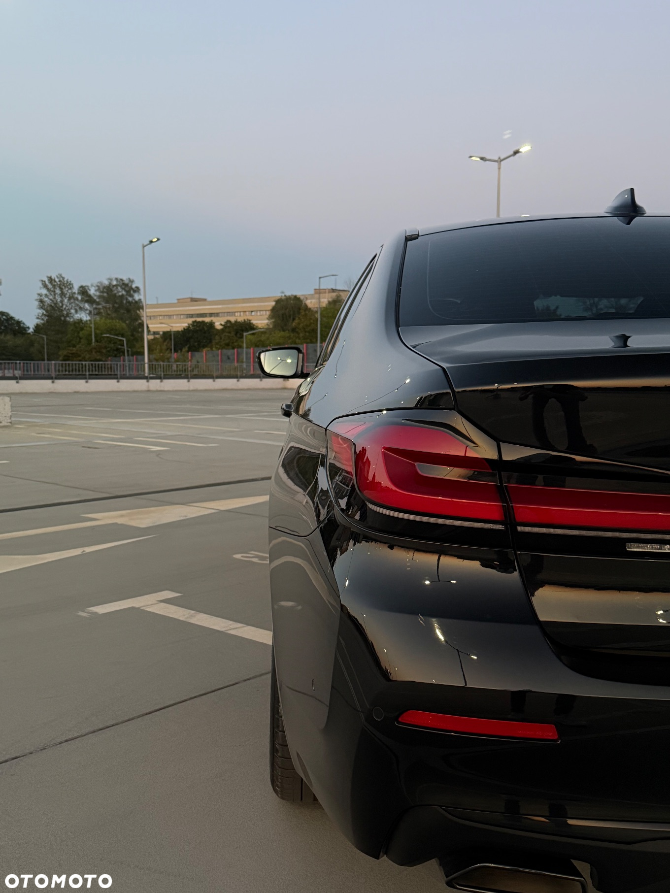 BMW Seria 5 530e xDrive - 19