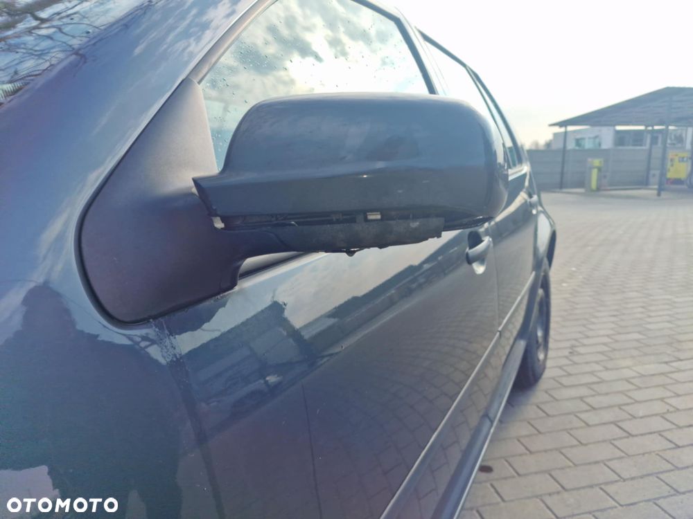 Volkswagen Golf - 10